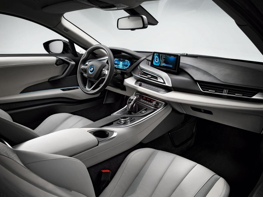 BMW i8 2014 года  (фото 27 из 180)